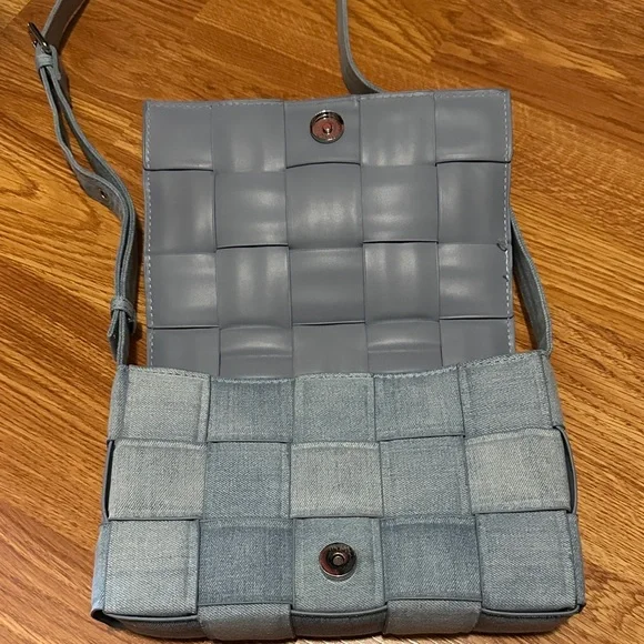 Bottega like denim cassette bag - Picture 2 of 4